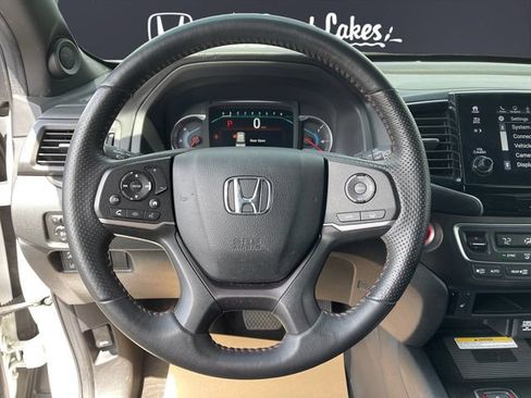 Used 2022 Honda Pilot TrailSport image 12