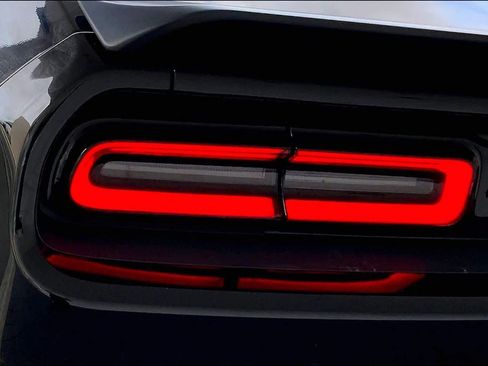 Used 2022 Dodge Challenger R/T w/ Blacktop Package image 28