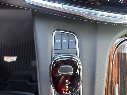 Certified 2024 Cadillac Escalade ESV Premium Luxury w/ Performance Package image 30