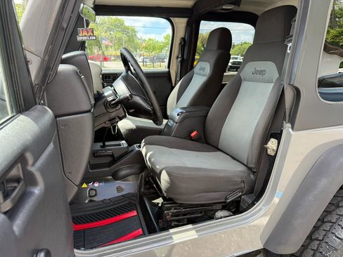 Used 2005 Jeep Wrangler X w/ Rocky Mountain Edition Group image 22