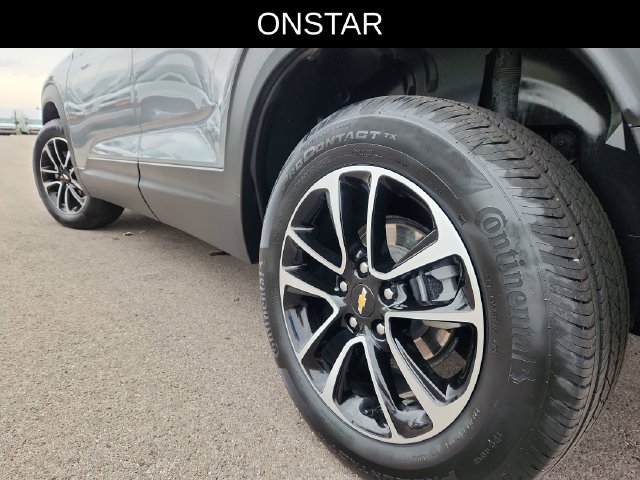 Used 2025 Chevrolet TrailBlazer LT AWD/4WD image 17