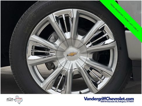 New 2026 Chevrolet Silverado 1500 High Country AWD/4WD image 9