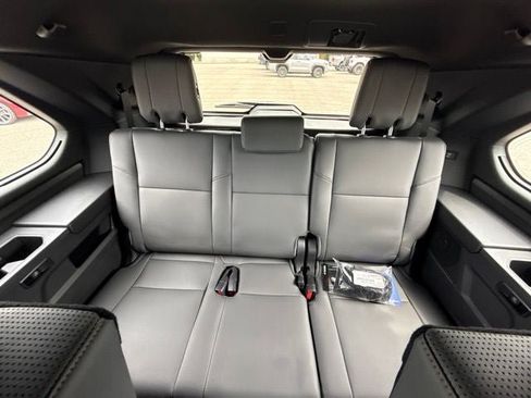 Used 2026 Toyota Sequoia Capstone AWD/4WD image 21