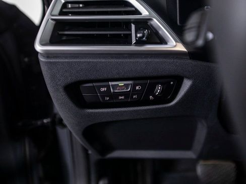 Used 2025 BMW i4 eDrive40 w/ Premium Package image 32