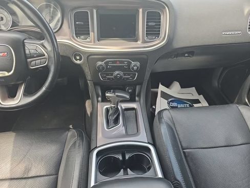Used 2021 Dodge Charger SXT w/ Leather Interior Group RWD image 11