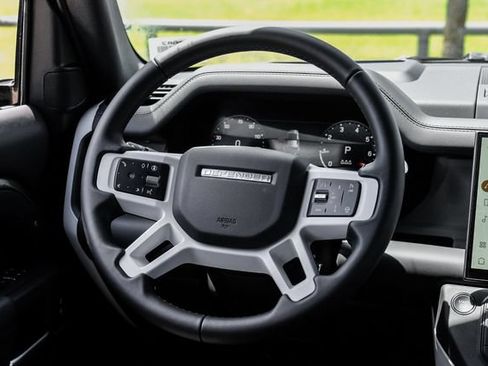 New 2026 Land Rover Defender 110 X-Dynamic SE AWD/4WD image 21