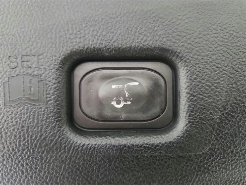 Used 2019 Lincoln Nautilus Reserve image 33