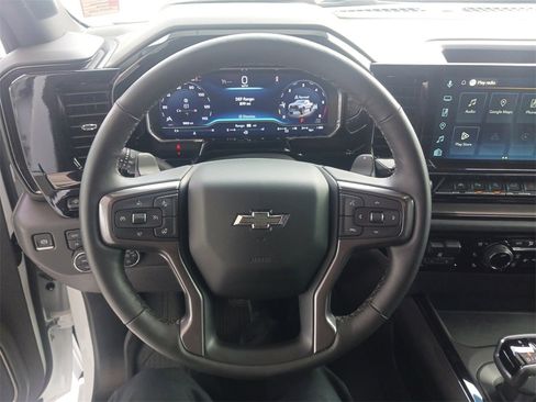 Used 2025 Chevrolet Silverado 1500 ZR2 w/ Technology Package image 17