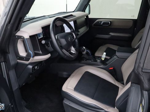 Certified 2023 Ford Bronco Wildtrak image 24
