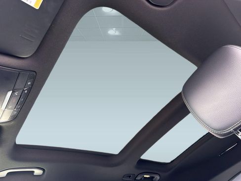 Certified 2018 Mercedes-Benz GLC 300 image 26