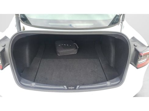 Used 2023 Tesla Model 3 Standard Range RWD image 9