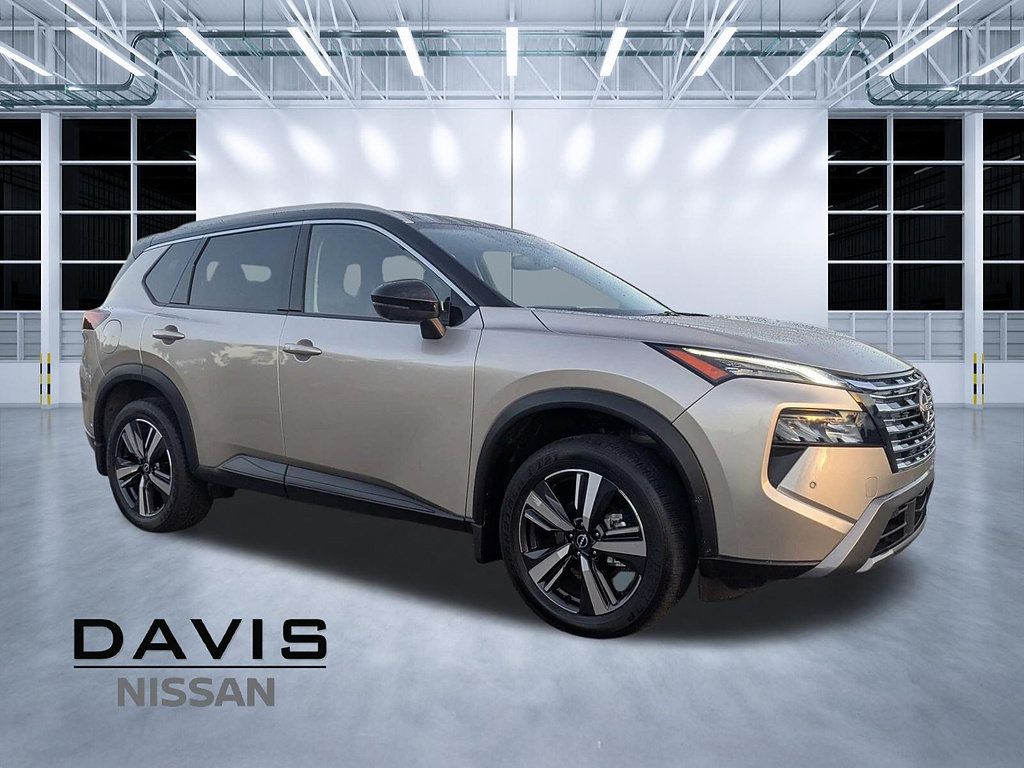 Used 2025 Nissan Rogue SL w/ SL Premium Package AWD/4WD image 1
