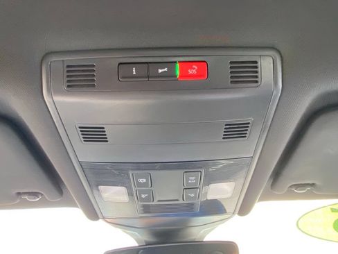 Used 2025 Volkswagen Jetta Sport FWD image 22
