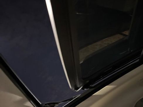 Used 2021 Lincoln Aviator Reserve w/ Elements Package Plus image 9