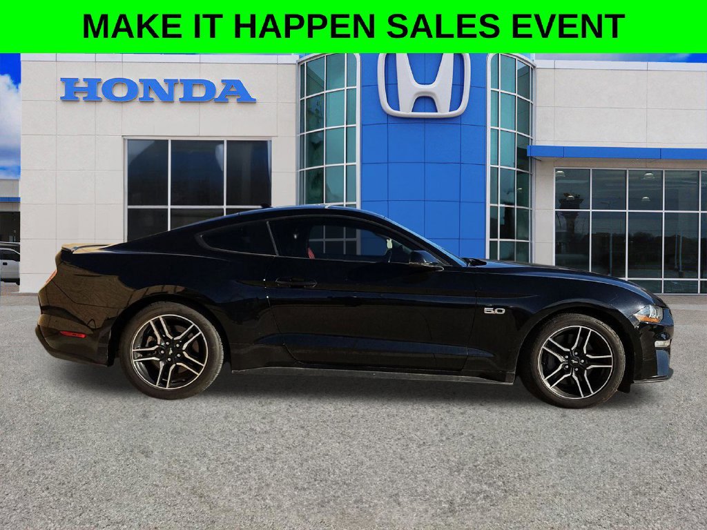 Used 2022 Ford Mustang GT RWD image 17