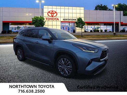 Used 2020 Toyota Highlander Limited Platinum image 1