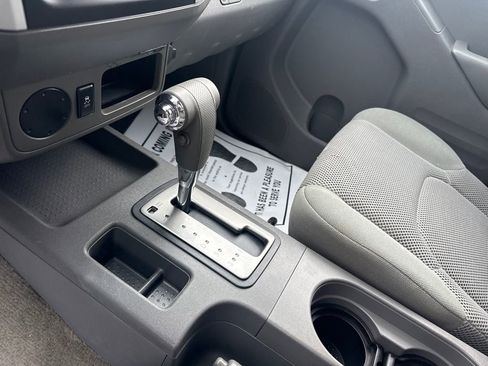 Used 2016 Nissan Frontier SV image 24