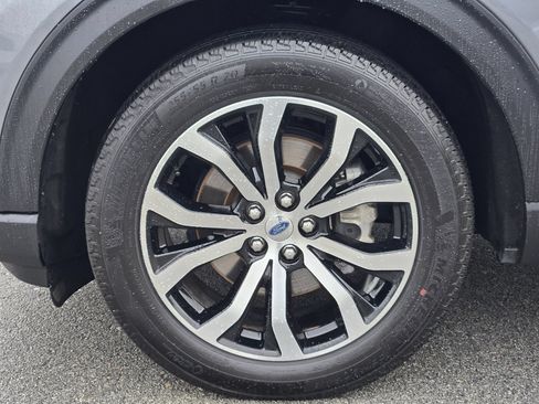 Used 2025 Ford Explorer ST-Line AWD/4WD image 17