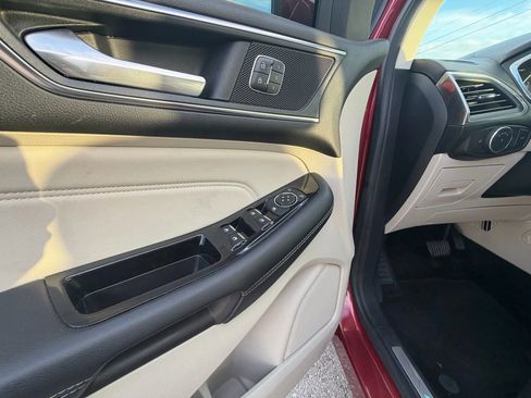 Used 2017 Ford Edge Titanium w/ Technology Package image 10