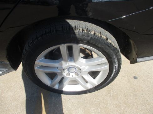 Used 2015 Mercedes-Benz ML 350 4DR ML350 4matic image 6