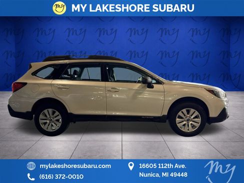 Used 2019 Subaru Outback 2.5i AWD/4WD image 8