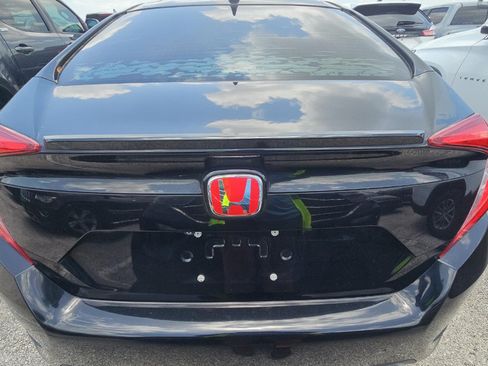 Used 2019 Honda Civic EX image 5