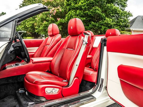 Used 2016 Rolls-Royce Dawn RWD image 87