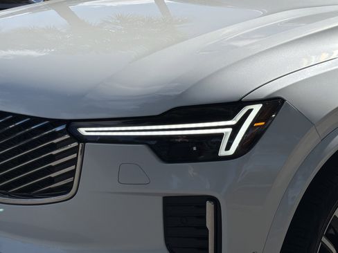 Used 2026 Volvo XC90 B6 Plus w/ Protection Package Premier AWD/4WD image 6