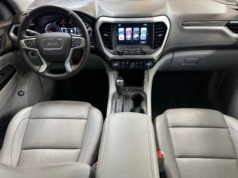 Used 2017 GMC Acadia SLT FWD image 3