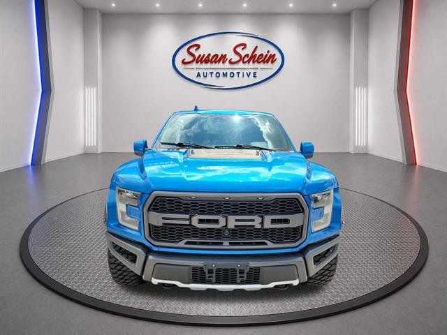 Used 2019 Ford F150 Raptor w/ Equipment Group 802A Luxury AWD/4WD image 2