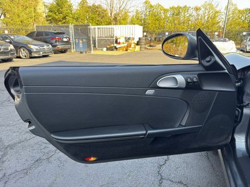 Used 2012 Porsche Boxster w/ Infotainment Pkg image 19