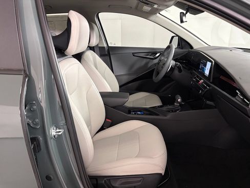 New 2026 Kia Niro EX w/ EX Premium Package FWD image 44