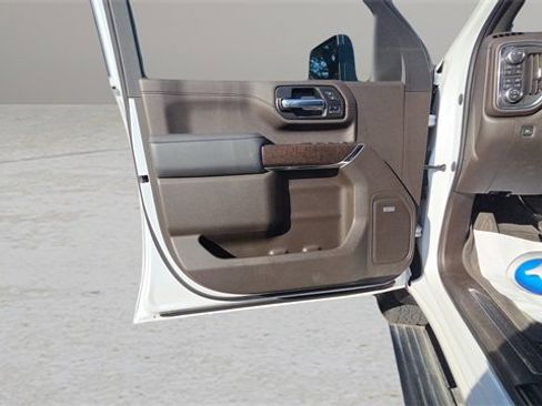 Used 2022 GMC Sierra 2500 Denali image 36