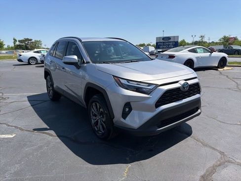 Used 2023 Toyota RAV4 XLE Premium image 1