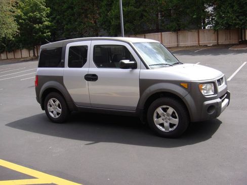 Used 2004 Honda Element EX image 4
