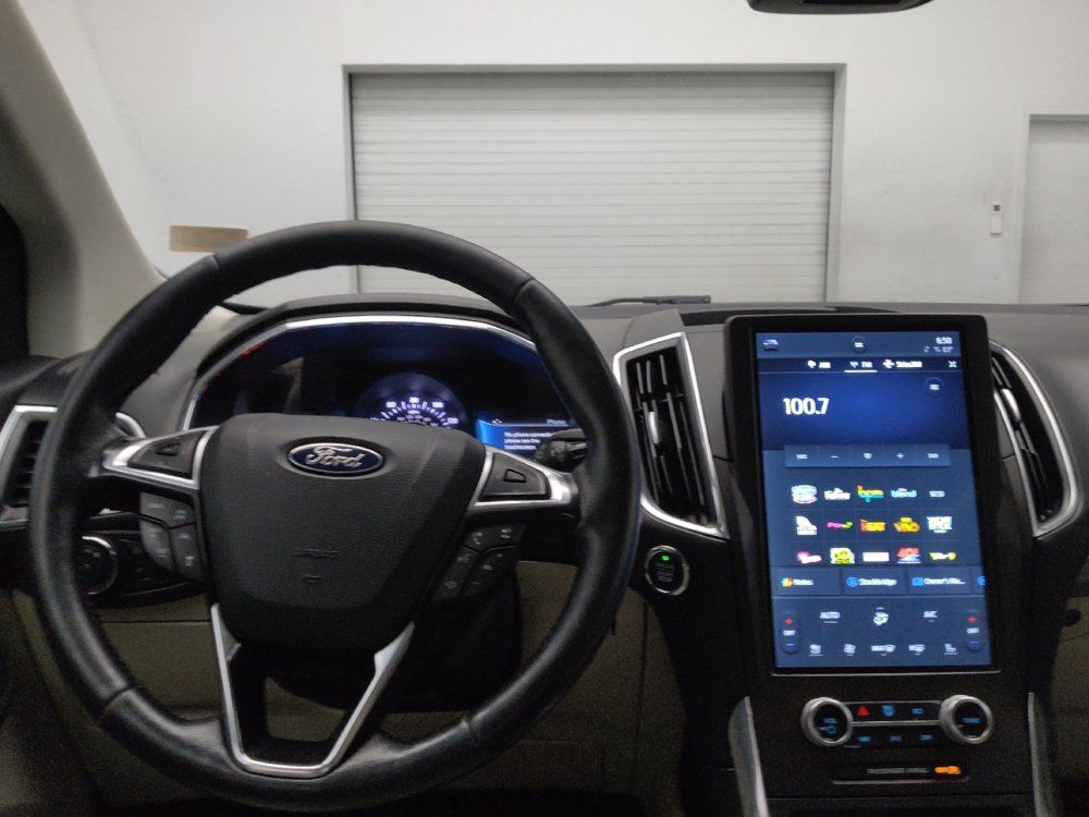 Used 2021 Ford Edge Titanium AWD/4WD image 22