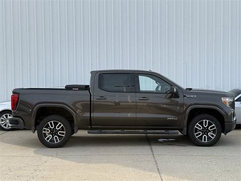 Used 2019 GMC Sierra 1500 AT4 w/ AT4 Premium Package image 3