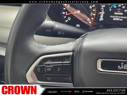 Used 2025 Jeep Compass Limited AWD/4WD image 31