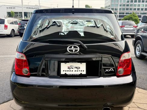 Used 2006 Scion xA FWD image 6