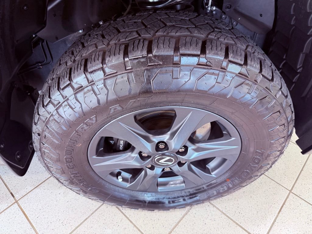 Certified 2025 Lexus LX 700h Overtrail w/ Accessory Package (Z1) AWD/4WD image 21