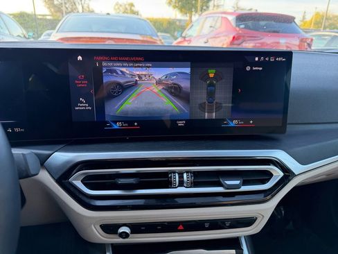 Used 2023 BMW i4 eDrive35 w/ Premium Package image 21