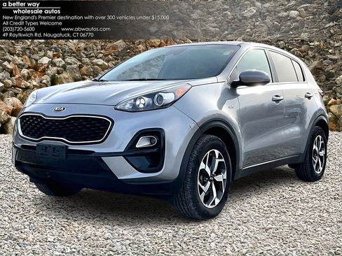 Used 2022 Kia Sportage LX image 1