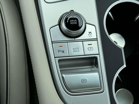 New 2026 Genesis G70 2.5T Prestige image 30