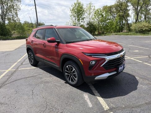 New 2026 Chevrolet TrailBlazer LT FWD image 3