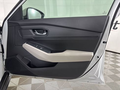 Used 2024 Honda Accord EX image 26
