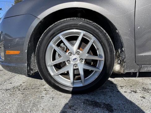 Used 2010 Ford Fusion SEL image 4