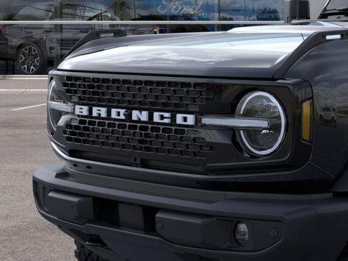 New 2026 Ford Bronco Outer Banks w/ Sasquatch Package AWD/4WD image 44