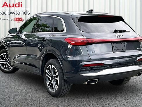 Used 2025 Audi Q5 Premium w/ Convenience Package AWD/4WD image 4