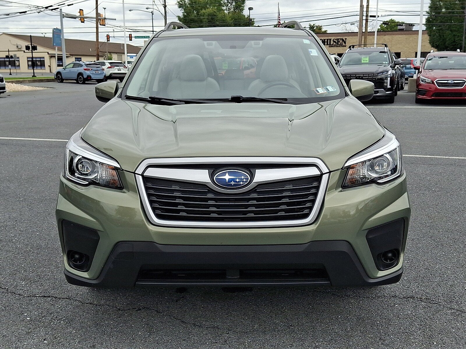Used 2019 Subaru Forester Premium AWD/4WD image 2