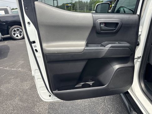 Used 2019 Toyota Tacoma SR w/ SR Convenience Package RWD image 22